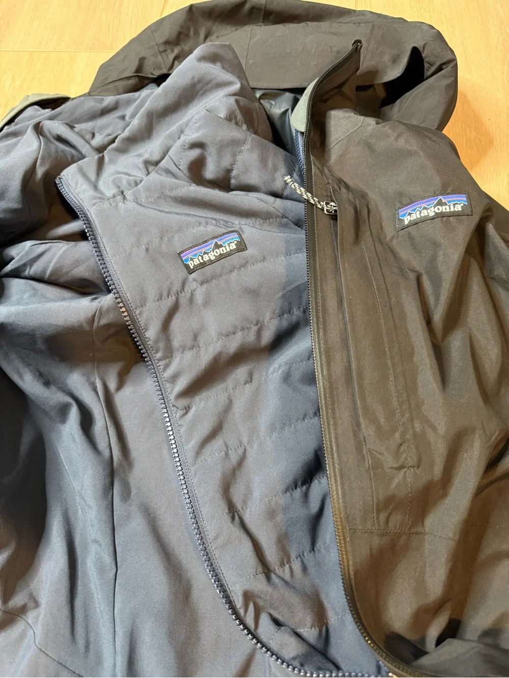 Patagonia 3-in-1 Powder Town Jacket Women's Size Medium in Black - Picture 9 of 15